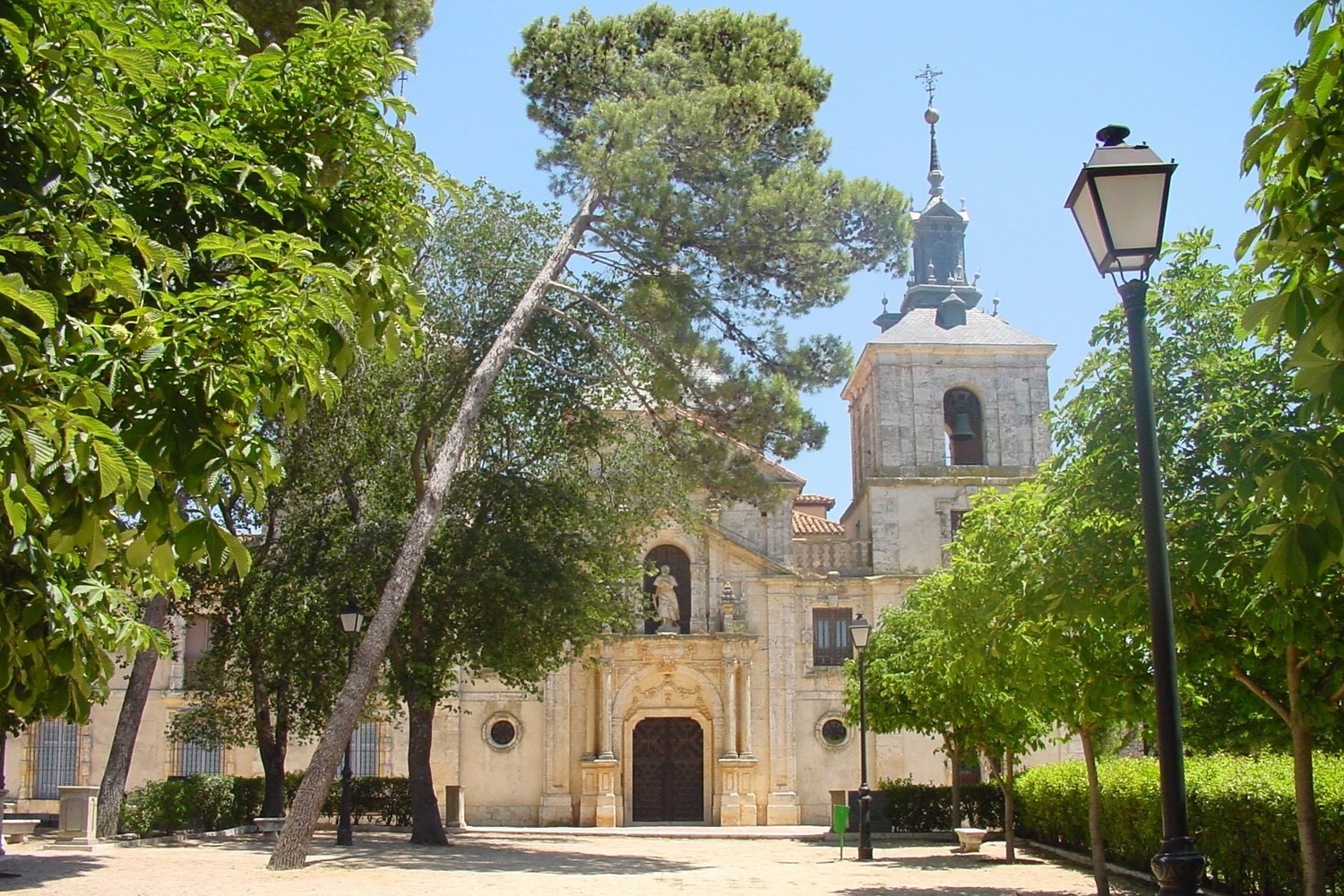 Palacio-Iglesia de Goyeneche