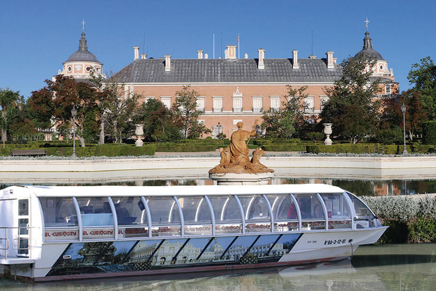 El Curiosity: el barco turístico de Aranjuez y Madrid 