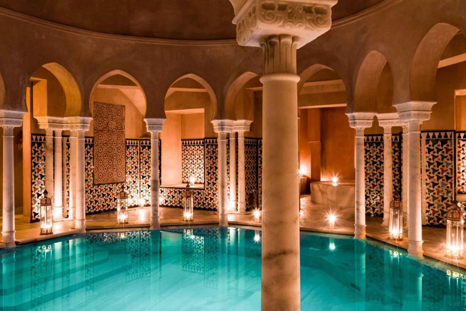 Hotel swimming pool in Madrid